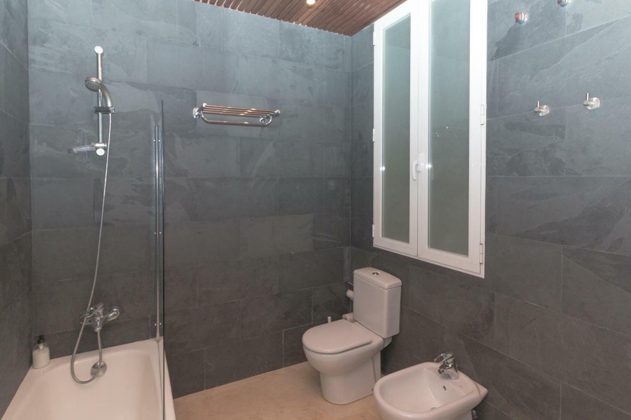 Bet Apartments - Canovas Rooms バレンシア エクステリア 写真