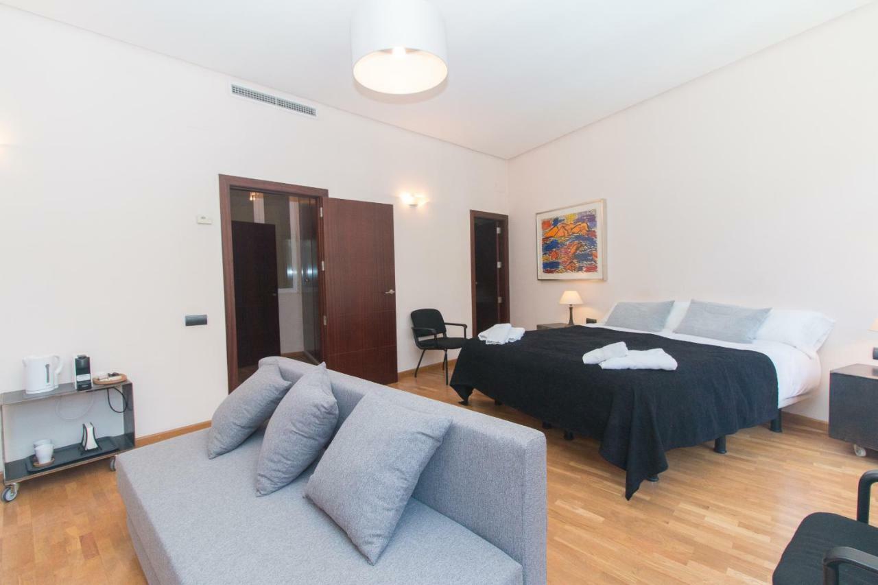 Bet Apartments - Canovas Rooms バレンシア エクステリア 写真